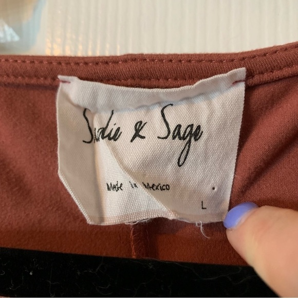 Sadie & Sage Puffed Shoulder Bodysuit, size L - Picture 2 of 7